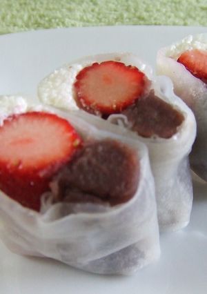カッテージ♪苺大福♪生春巻き-レシピのメイン写真