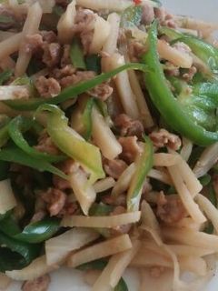 大豆のお肉ピーマンとたけのこのピリ辛炒め-レシピのメイン写真