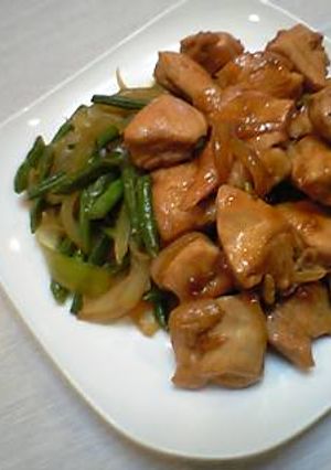 簡単おかず♪照り焼きチキンとつけ合わせ-レシピのメイン写真