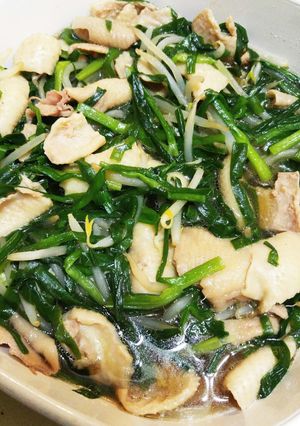 鶏皮とニラもやしの煮物-レシピのメイン写真