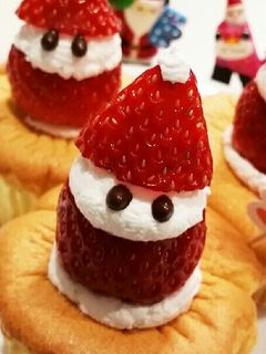 クリスマス❤いちごサンタのカップケーキ♪-レシピのメイン写真