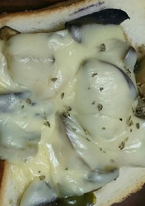 なすピーチーズトースト 残り物で-レシピのメイン写真