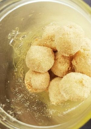 外出に簡単☆サツマイモの手掴みきなこ団子-レシピのメイン写真