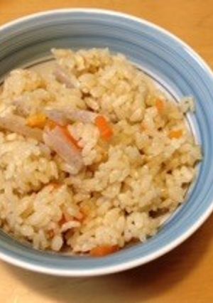 おばあちゃんの味！ほかほか炊き込みご飯-レシピのメイン写真