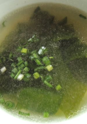 創味シャンタンDEわかめスープ-レシピのメイン写真