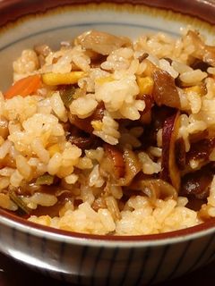 天然なめこ等6種キノコ、根菜の混ぜご飯-レシピのメイン写真