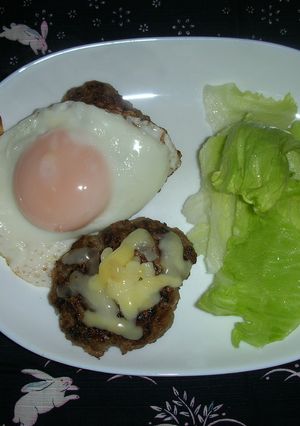 アレンジで更に楽しい♪ハンバーグ-レシピのメイン写真