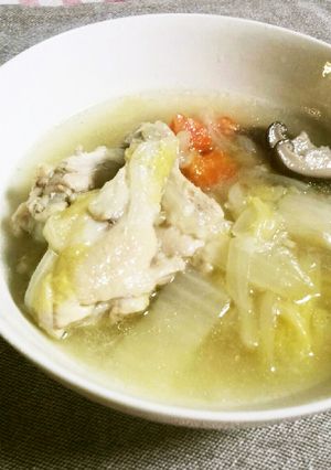 手羽元・白菜のとろとろのにんにく入スープ-レシピのメイン写真