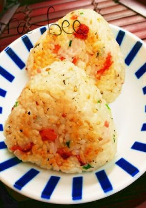 ダシダでスパイシーねぎベーコン焼おにぎり-レシピのメイン写真