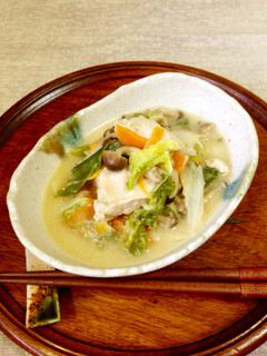 鶏胸肉と白菜の酒粕味噌煮込み♪-レシピのメイン写真