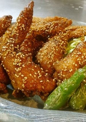 甘辛タレで♪さくさくジューシー手羽先揚げ-レシピのメイン写真
