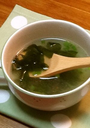 創味シャンタンde即席わかめスープ-レシピのメイン写真