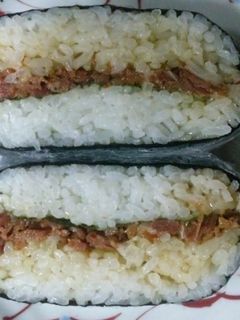 おにぎらず(焼肉の缶詰)-レシピのメイン写真