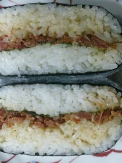 おにぎらず(焼肉の缶詰)-レシピのメイン写真