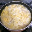 鶏皮で玉子スープ