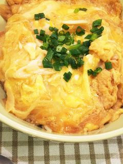 ネギたっぷりのたまご丼-レシピのメイン写真