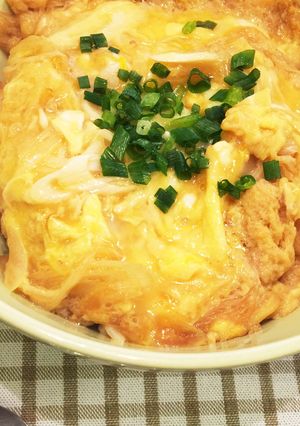 ネギたっぷりのたまご丼-レシピのメイン写真