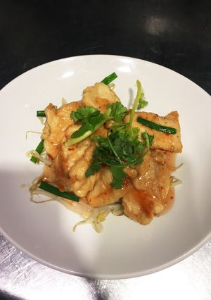 簡単タイ料理鶏胸肉パクチー&スイートチリ-レシピのメイン写真