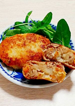 リメイク!肉じゃがコロッケ(^^)-レシピのメイン写真
