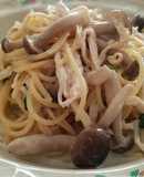 鳥胸肉とつまみ菜のクリームパスタ