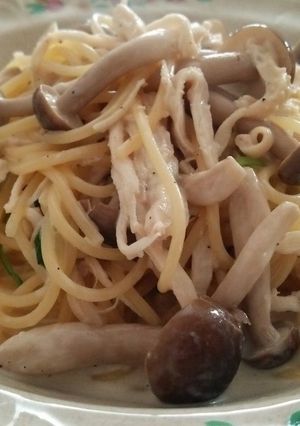 鳥胸肉とつまみ菜のクリームパスタ-レシピのメイン写真