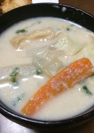 そこまで入れるか！酒粕たっぷり粕汁-レシピのメイン写真