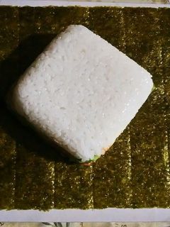 簡単!キレイ!おにぎらず-レシピのメイン写真