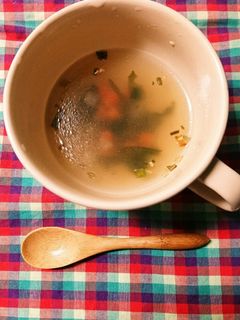 創味シャンタンでワカメスープ-レシピのメイン写真