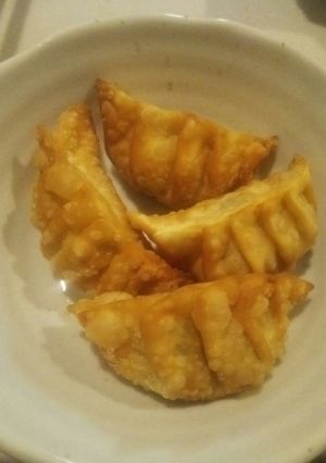 ピーマン嫌いの子どもが食べる揚げ餃子♪-レシピのメイン写真