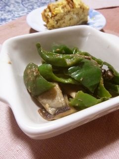 椎茸とピーマンの甘じょっぱい味噌炒め-レシピのメイン写真