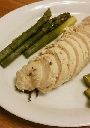 ラップで巻いて蒸すだけの簡単鶏ハム-レシピのメイン写真