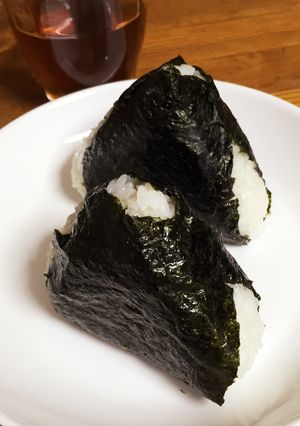 おいしい朝ごはん♪ツナマヨおにぎり-レシピのメイン写真