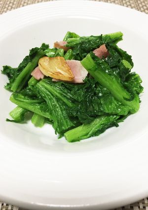 簡単☆わさび菜とベーコン炒め-レシピのメイン写真
