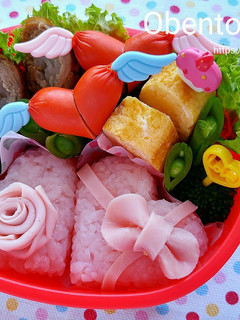 バレンタイン デコ弁♡ハートのプレゼント-レシピのメイン写真