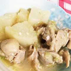 รูปของ 大根と鶏肉の白味噌煮