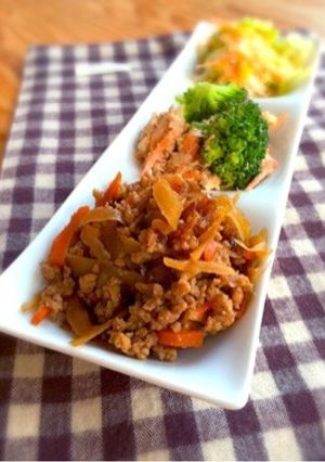 お弁当に＊鶏そぼろのきんぴら炒め＊-レシピのメイン写真
