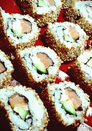 サーモンとクリームチーズの裏巻き寿司-レシピのメイン写真