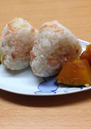 発芽米で鮭おにぎり-レシピのメイン写真