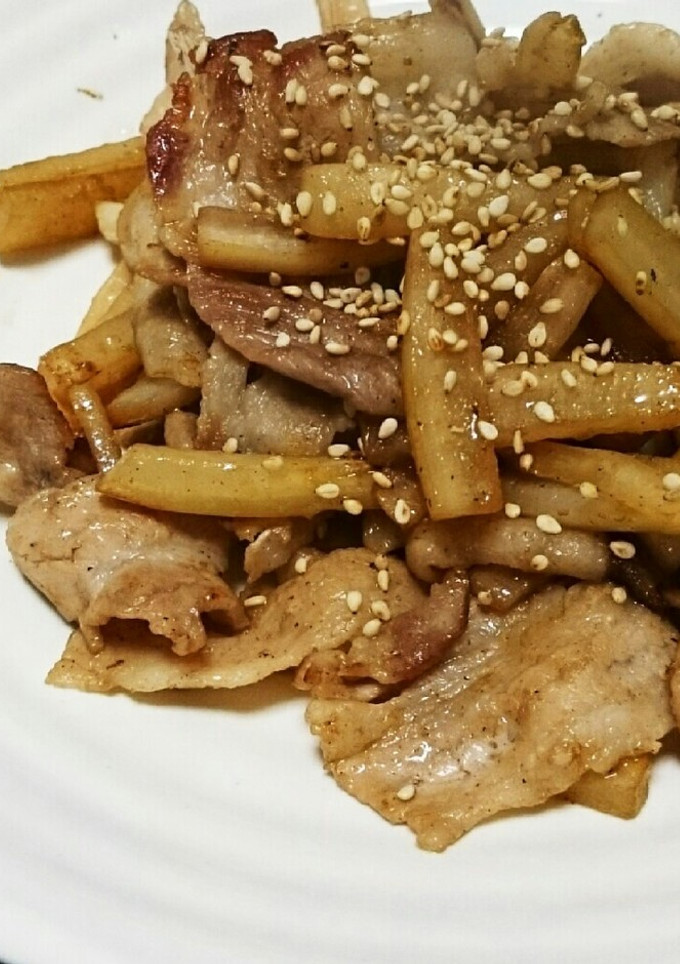 捨てないで！大根の皮と豚バラの焼肉炒め*-レシピのメイン写真
