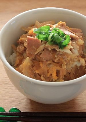 麺つゆ de　簡単♪ツナ玉丼-レシピのメイン写真