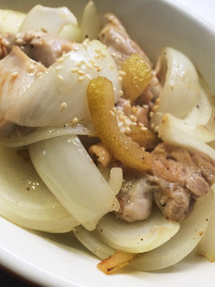 簡単!鶏肉と玉ねぎの塩レモン炒め。-レシピのメイン写真