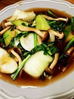 チンゲン菜としめじのオイスターソース炒め-レシピのメイン写真