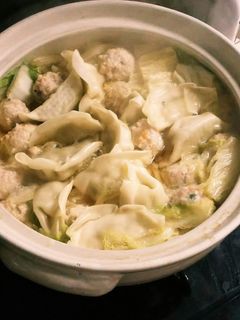 鶏団子餃子白菜鍋-レシピのメイン写真