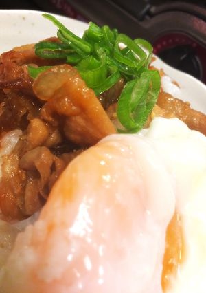 【簡単！】薄豚肉と温泉卵の丼-レシピのメイン写真