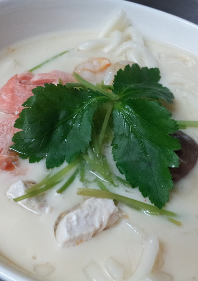 うどんの茶碗蒸し♪鮭風味-レシピのメイン写真