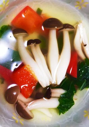 しめじとパプリカのスープ-レシピのメイン写真