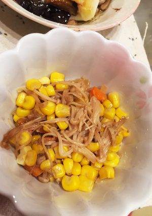 えのきとコーンのバター醤油(人参入り)-レシピのメイン写真