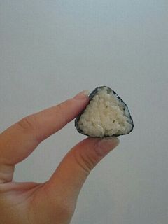 小さな小さなおにぎり❤-レシピのメイン写真