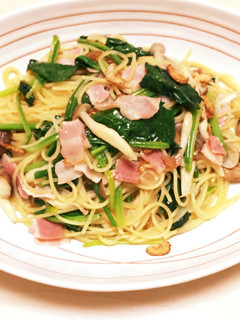 ベーコンと茸とほうれん草のペペロンチーノ-レシピのメイン写真