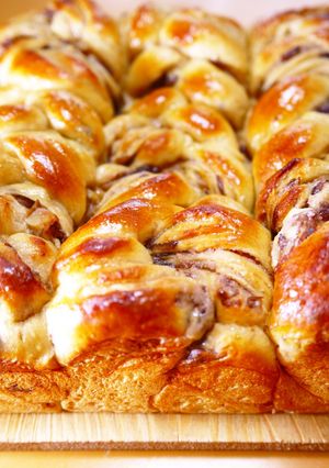 卵と牛乳♪ちぎりパンの黒糖胡桃あん食パン-レシピのメイン写真